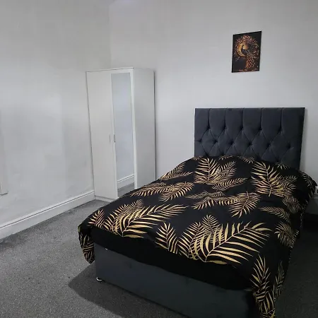 Modern 3 Bed Location Free Wifi Netflix And Street Parking 아파트 미들즈브러