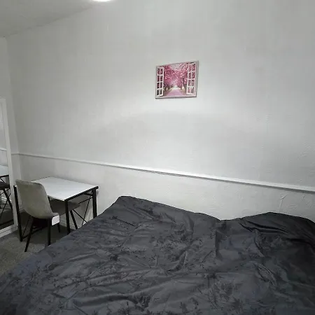 Modern 3 Bed Location Free Wifi Netflix And Street Parking 아파트 미들즈브러