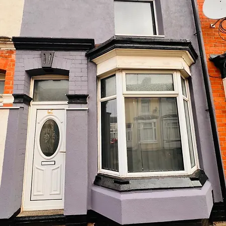 아파트 Modern 3 Bed Location Free Wifi Netflix And Street Parking 미들즈브러