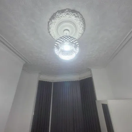 아파트 Modern 3 Bed Location Free Wifi Netflix And Street Parking *