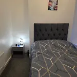 Modern 3 Bed Location Free Wifi Netflix And Street Parking Middlesbrough